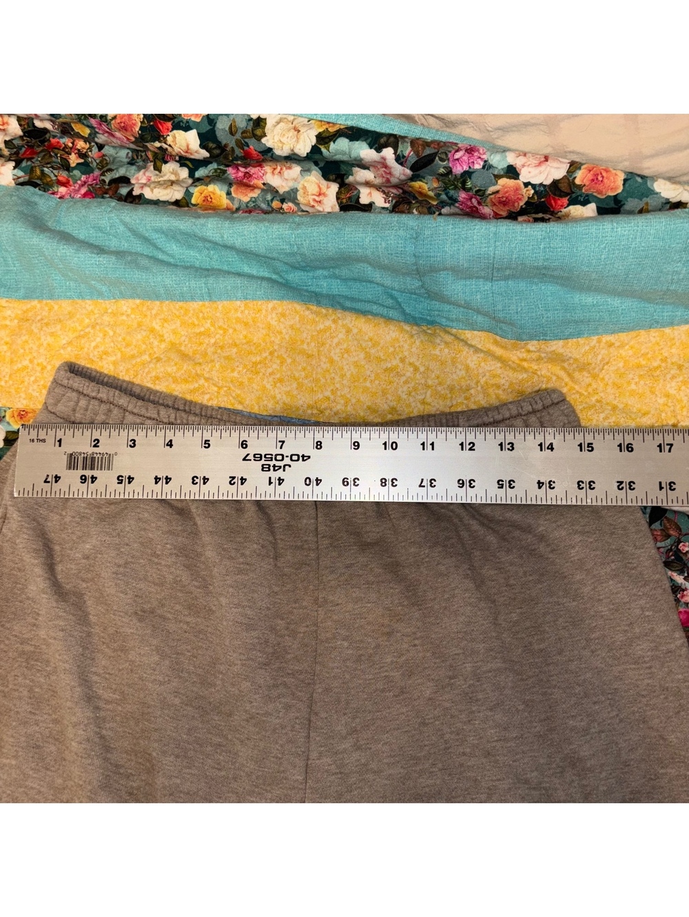 American Eagle AE Woman’s Medium Brown Sweatpants with Elastic Ankles - Picture 7 of 8